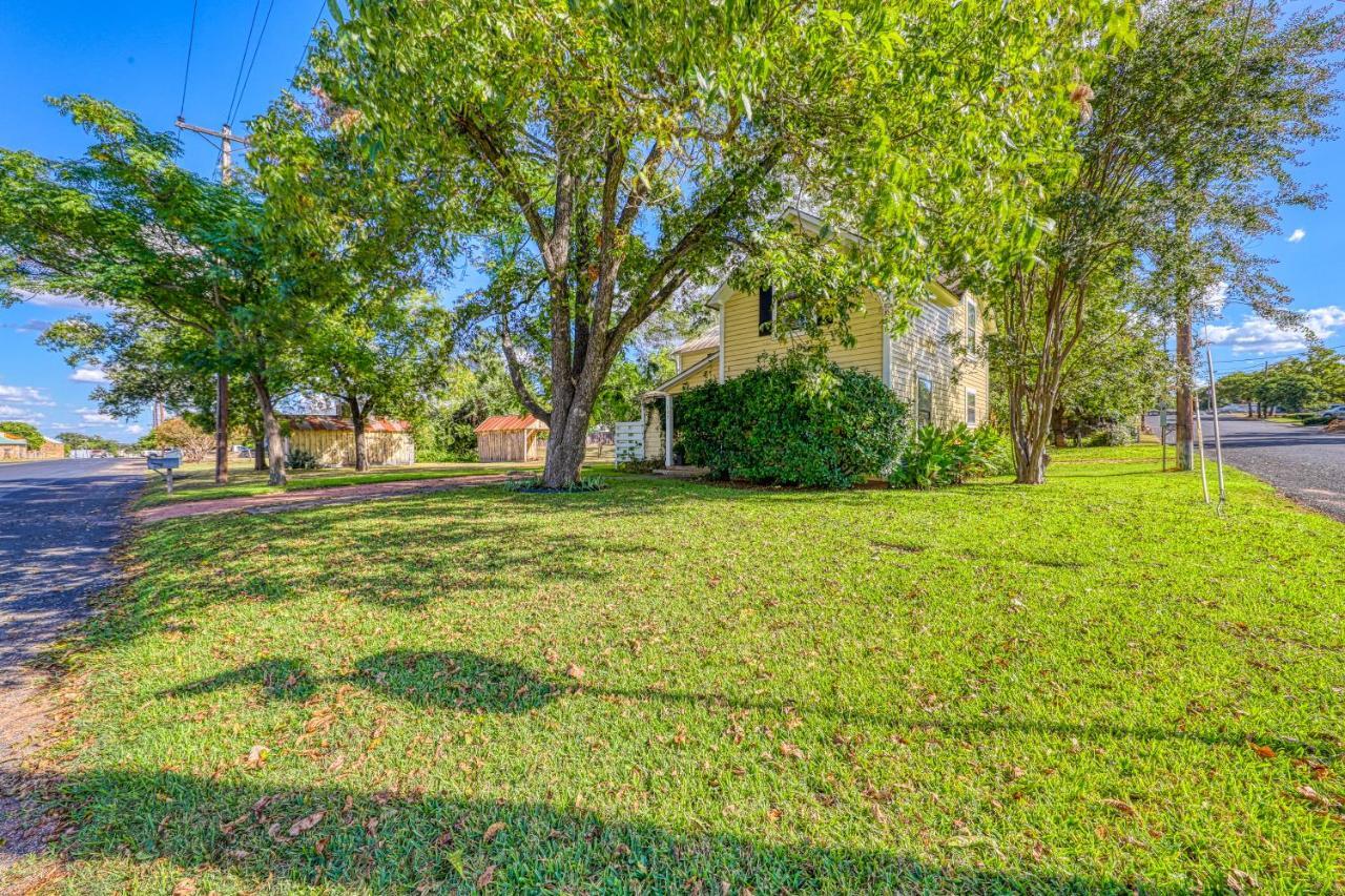 Cosmos Corner House Villa Fredericksburg Exterior photo